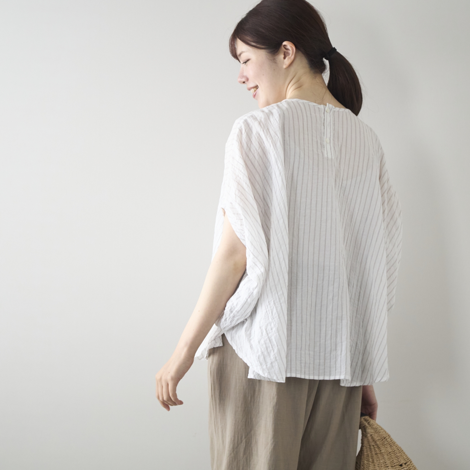 Kilka/汗をかいてもはりつかない、速乾サークルブラウス